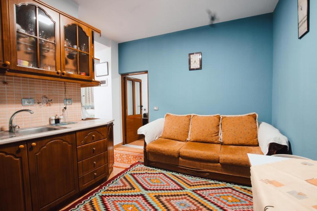 Bb Apartament Apartment Gjirokastër Exterior foto