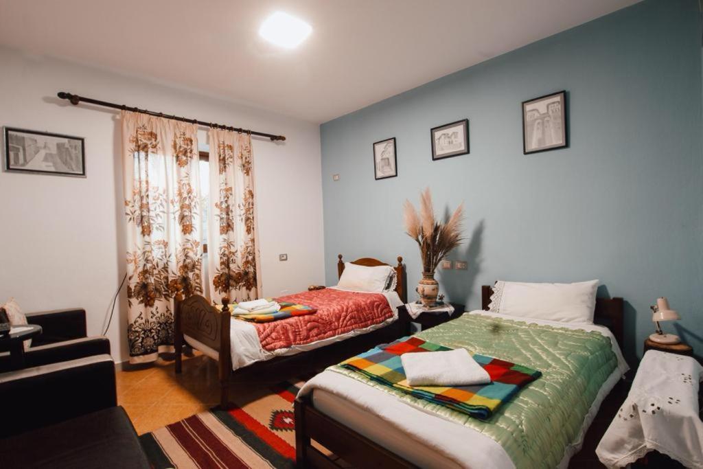 Bb Apartament Apartment Gjirokastër Exterior foto