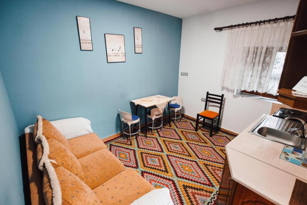 Bb Apartament Apartment Gjirokastër Exterior foto